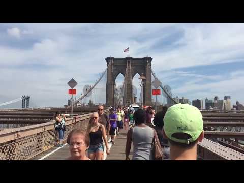 Walking Across Brooklyn Bridge in New York City (+ narration in English)