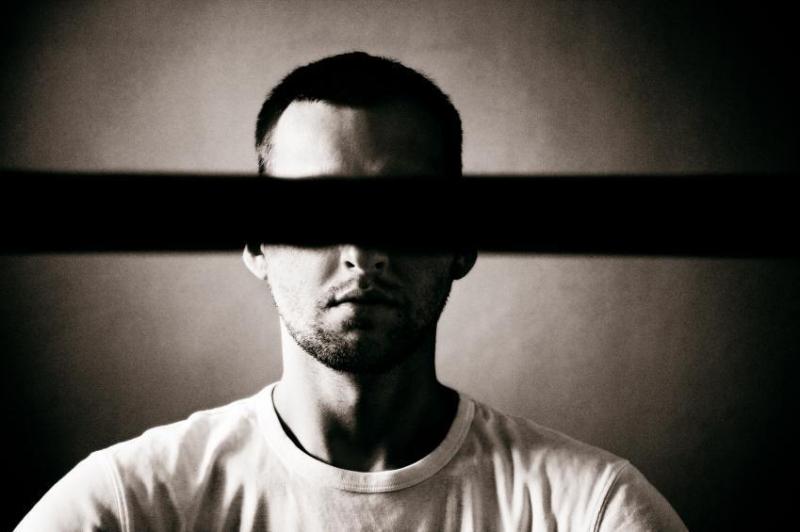 Top 3 Eye Diseases that Cause Blindness (Symptoms & Treatment)