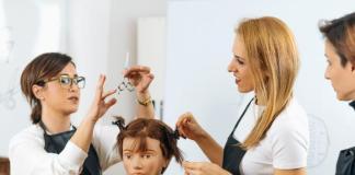 How to Get a Scholarship for Cosmetology School
