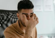 Stress rings in eyes
