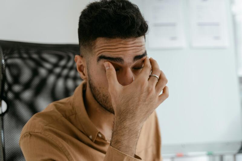 Stress rings in eyes