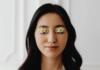 Dark eyelids