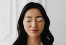 Dark eyelids