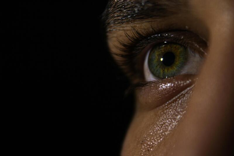 Dark eyelids